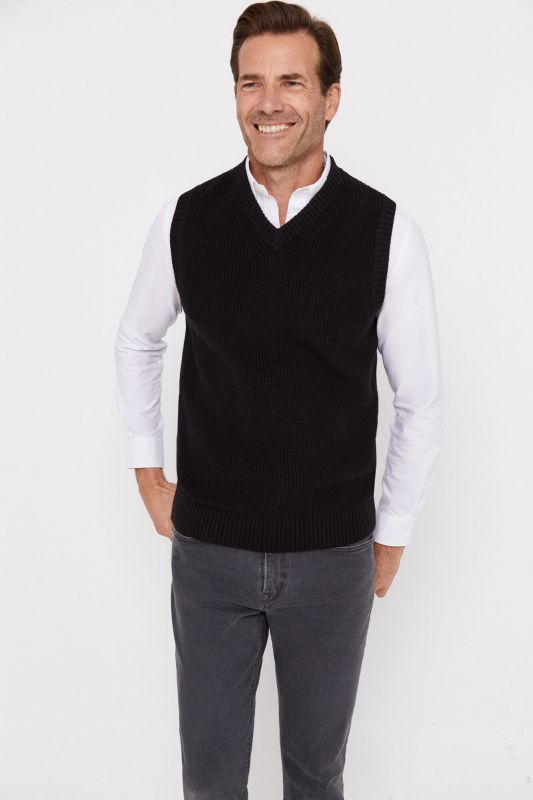 Black cotton V-neck purl knit vest.