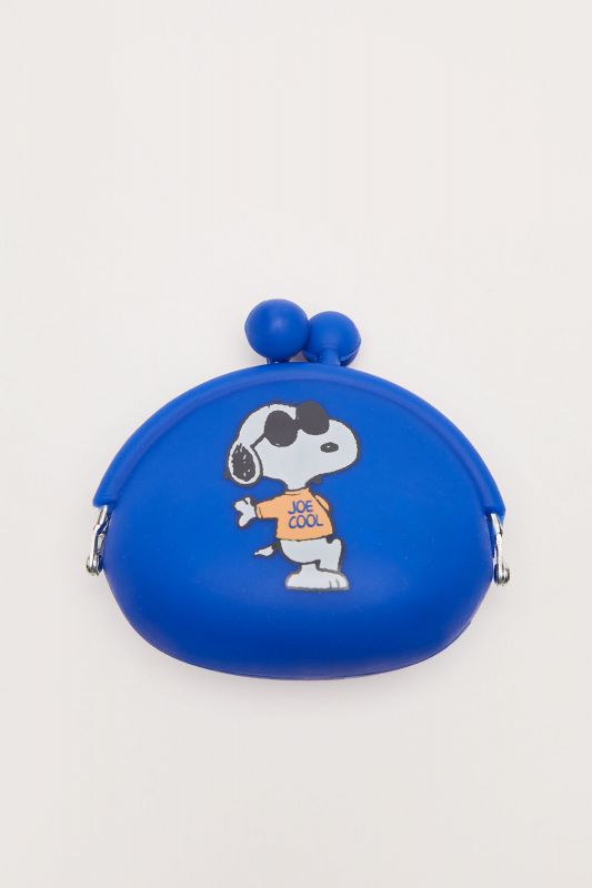 Blue Snoopy silicone purse