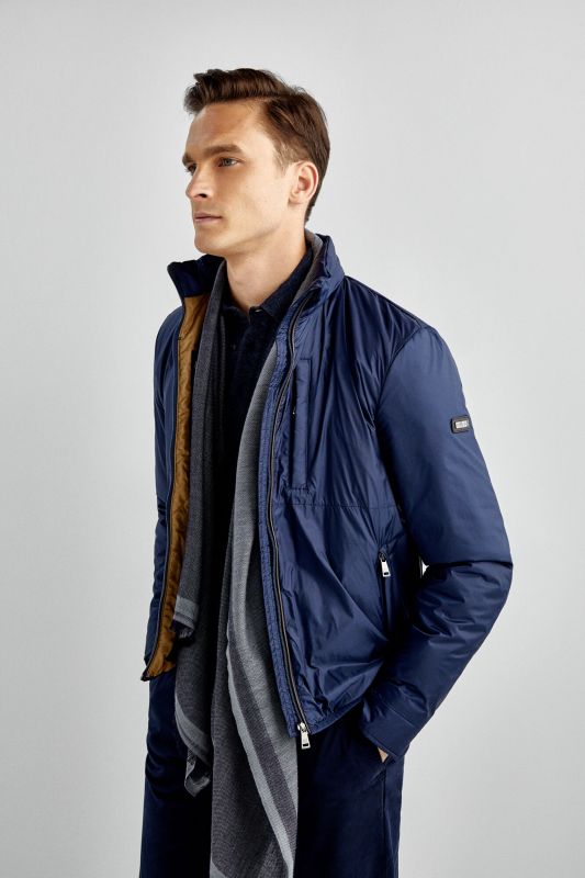 Jacket with four pockets and inner panel.