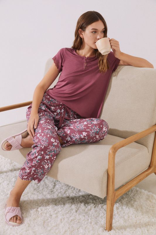 Long maroon printed lace pyjamas