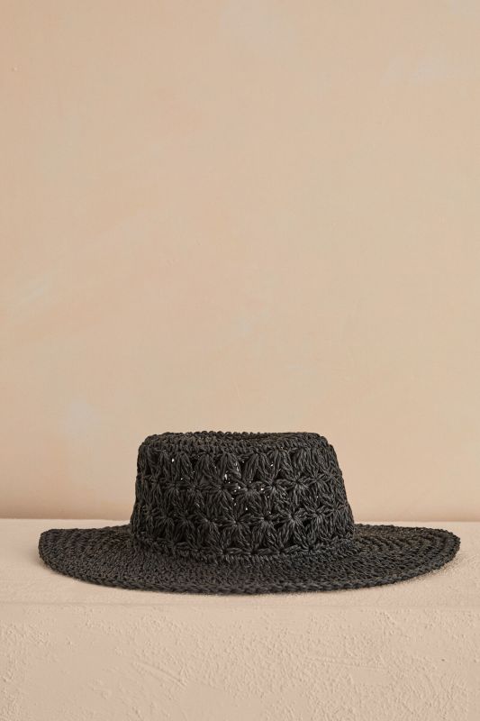 Black openwork hat