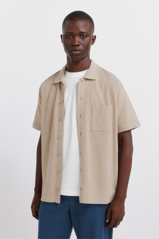 Särgistiilis polo, Regular fit