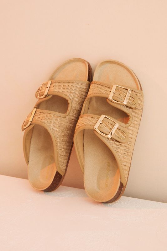 Brown raffia sandals with buckle
