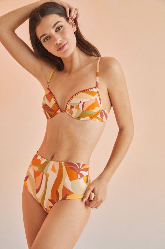 Wide boyshort bikini bottoms in tropical print