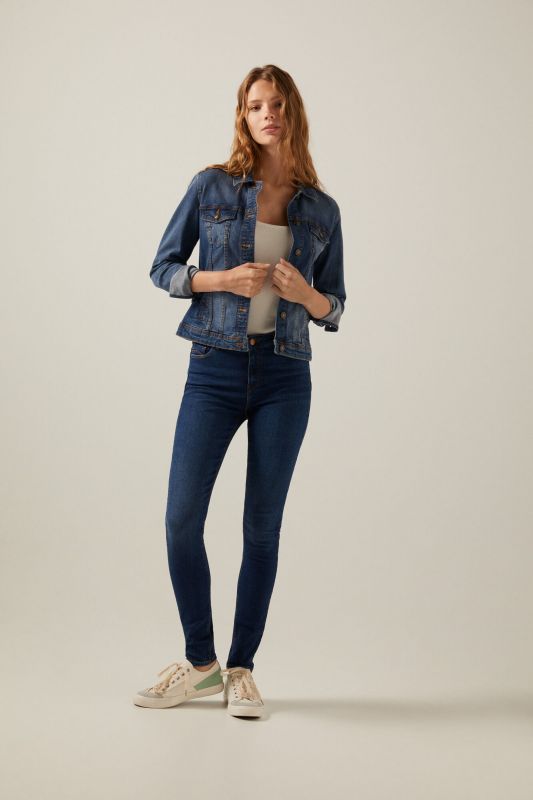 Sustainable wash body shaping jeans