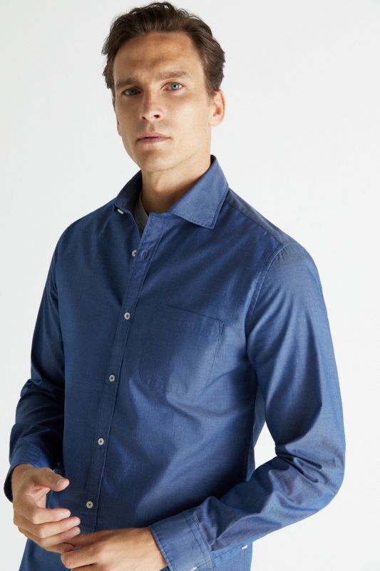 Slim fit shirt in extra soft, easy care cotton chambray