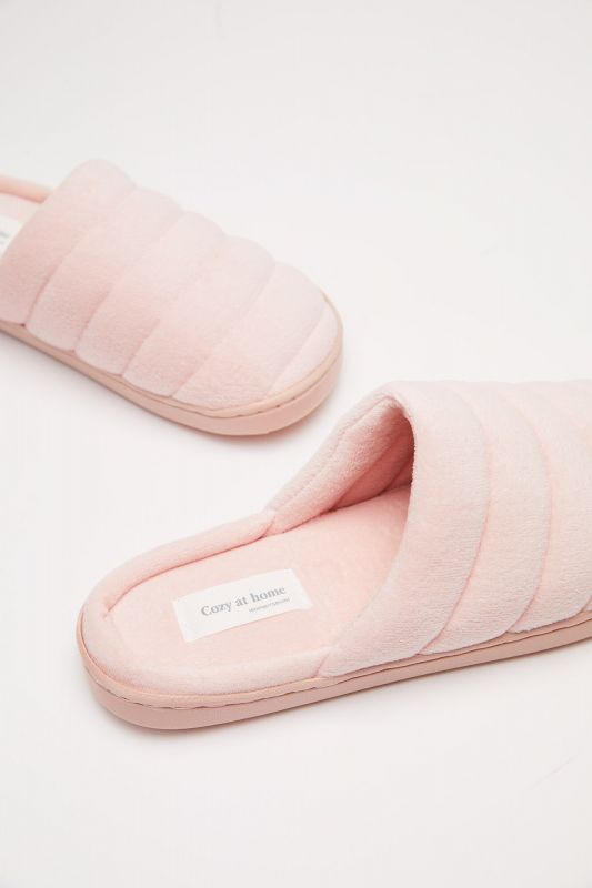 Pink tubular padded slippers